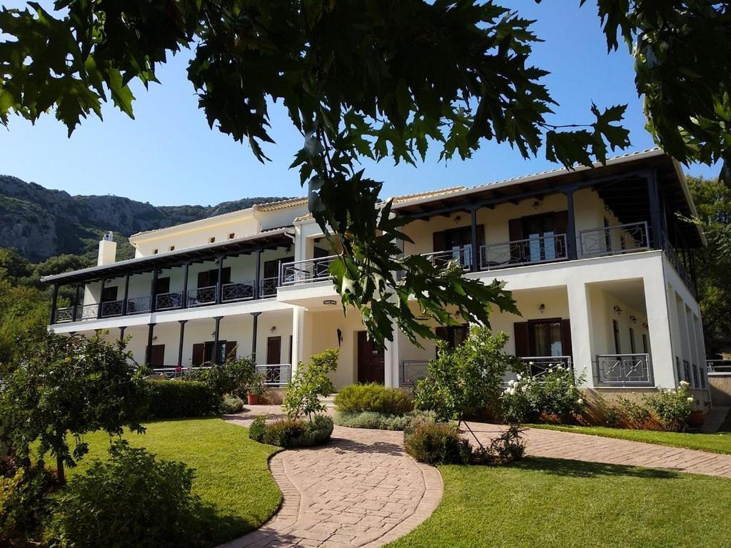 Guesthouse Michobeis Kamarína Exterior foto